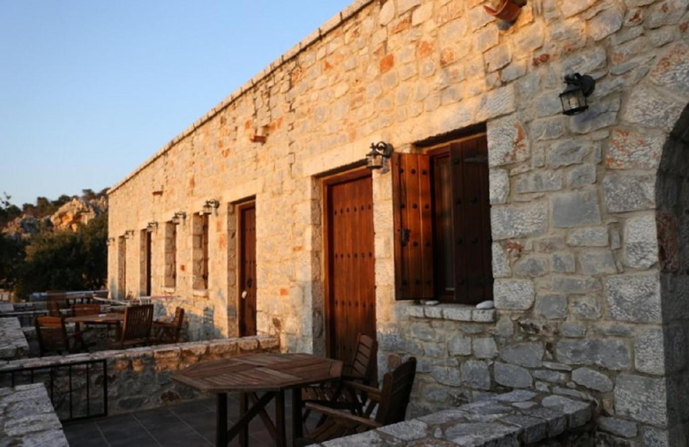 Lalloudes Seaside Accommodation Exo Nimfion Exterior foto